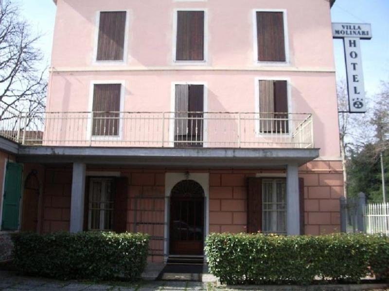 Hotel Villa Molinari コッレッキオ エクステリア 写真