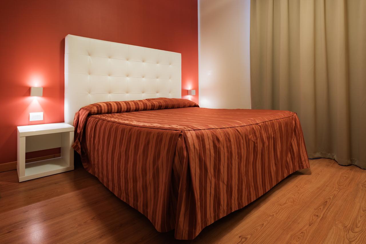 Hotel Villa Molinari コッレッキオ エクステリア 写真