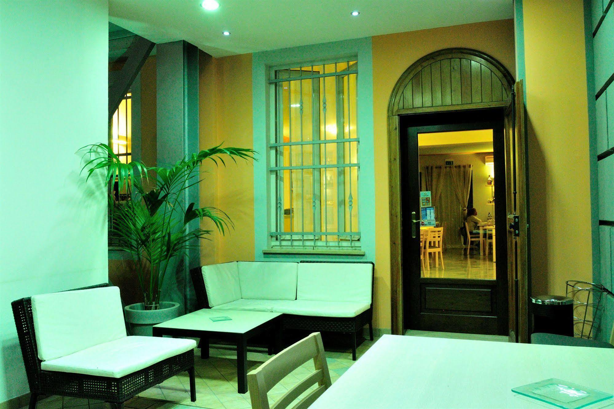 Hotel Villa Molinari コッレッキオ エクステリア 写真